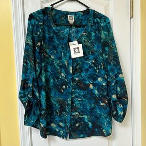 NWT Anne Klein button down blouse